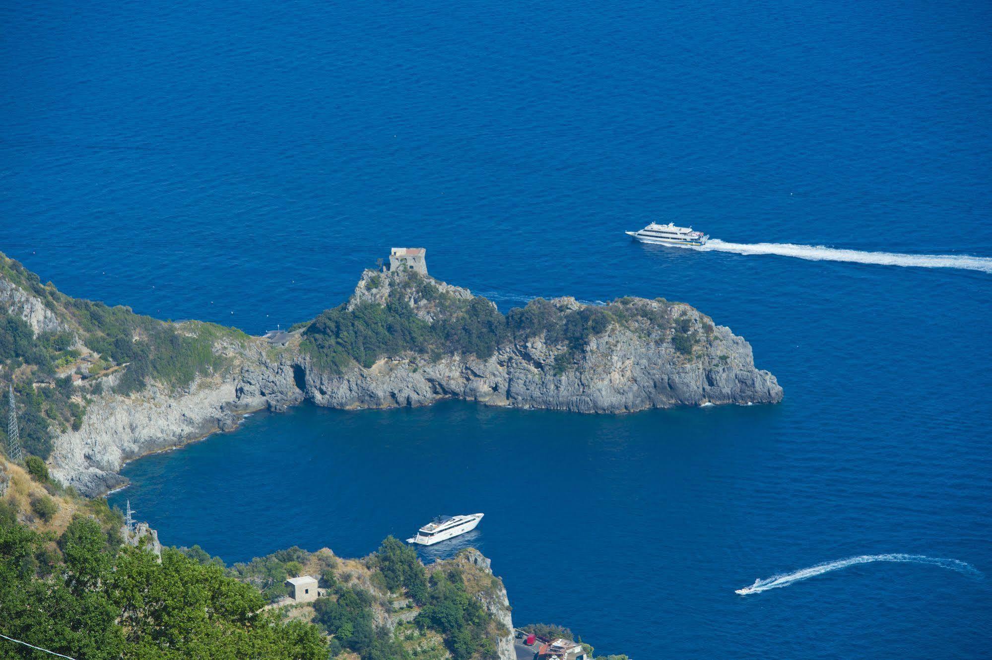 La Mela Blu Panzió Furore Kültér fotó