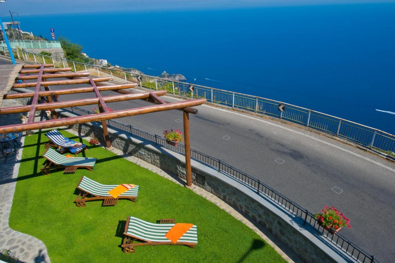 La Mela Blu Panzió Furore Kültér fotó